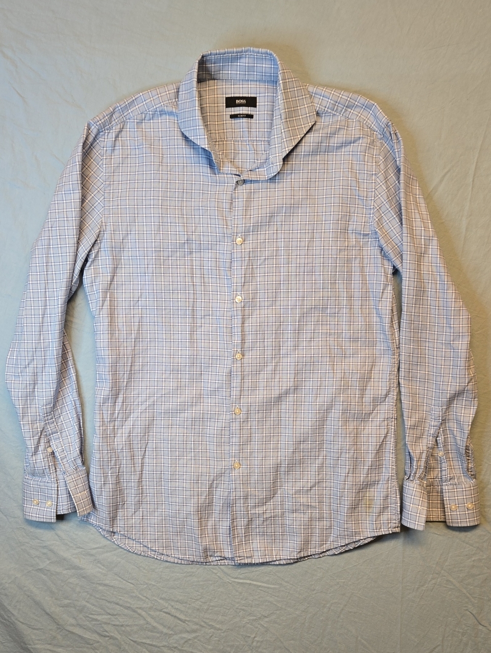 Hugo Boss Light Blue & White Plaid Button Down Casual Dress Shirt